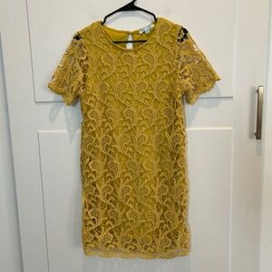 She Sky Yellow Lace Short Sleeve Shift Dress Women Medium Boho Crocheted Mustard
